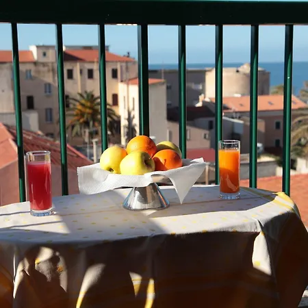 La Margherita & אלגהרו