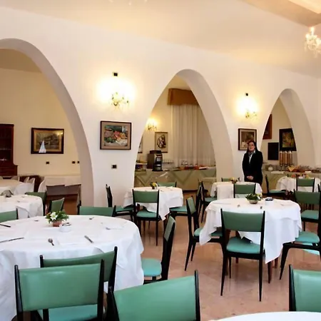 玛格丽特spa酒店 3*